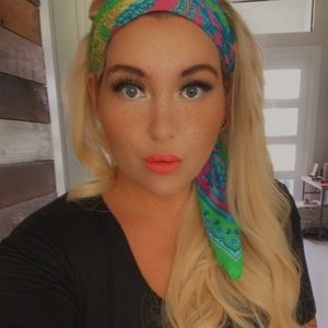 Meet your Posher, Brooke